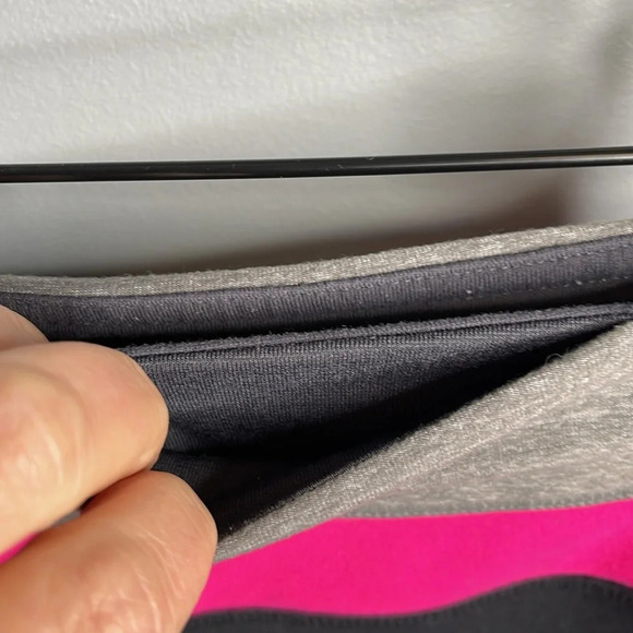 Lululemon Retro Reversible Groove Crop Leggings Black Raspberry Heather Luon 6 - Picture 11 of 15